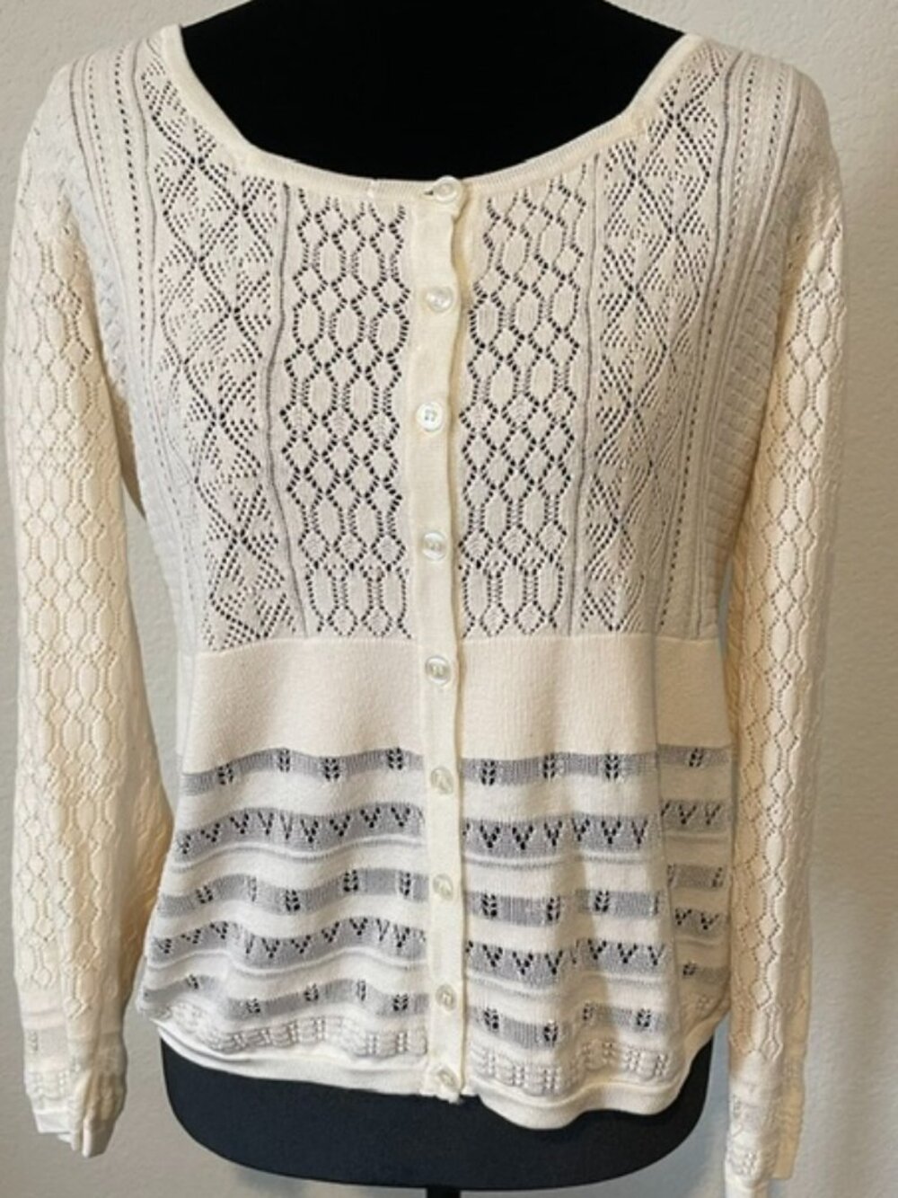 Women’s Cream Knit Cardigan Chadwicks Size L Lightweight Button Front Sweater